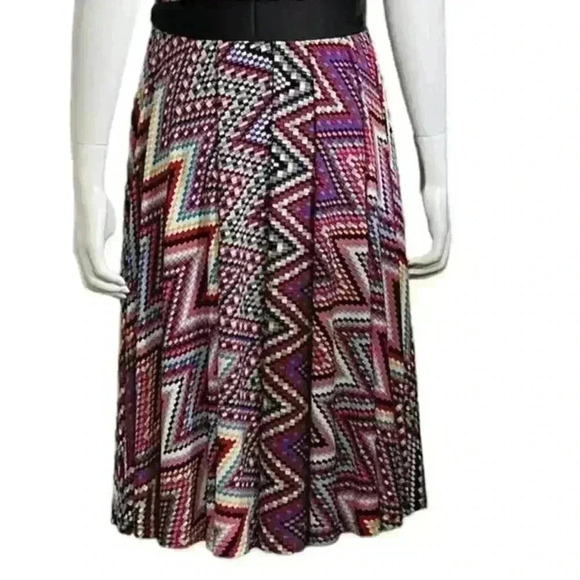 Nina Leonard Checkered Chevron Multicolored Dress - Picture 5 of 11